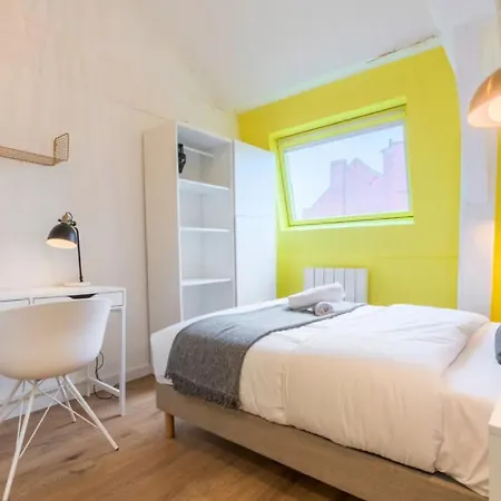 Spacious House 11 Bedrooms 8 Bathrooms 22 People. 3*