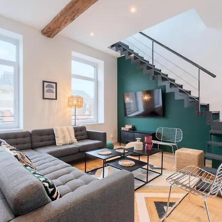 Pensión Spacious House 11 Bedrooms 8 Bathrooms 22 People. Roubaix